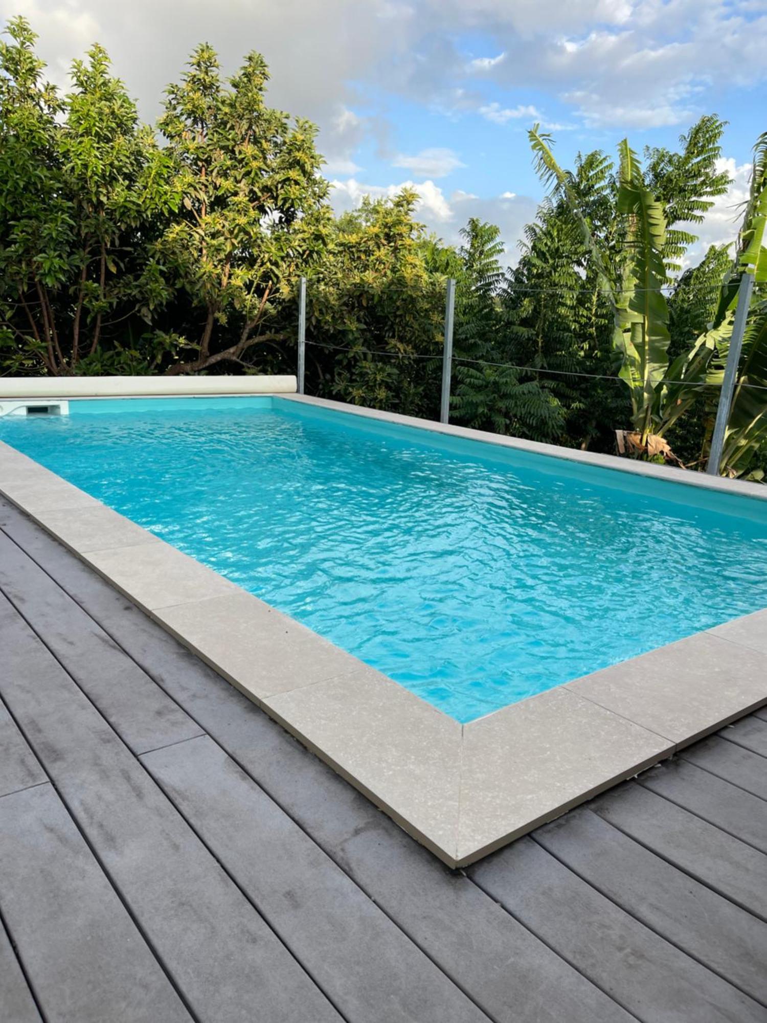 Appartement Lalau Avec Vue Sur La Mer Et Piscine Schoelcher Exterior foto